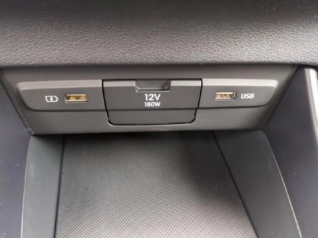 Hyundai Bayon Select