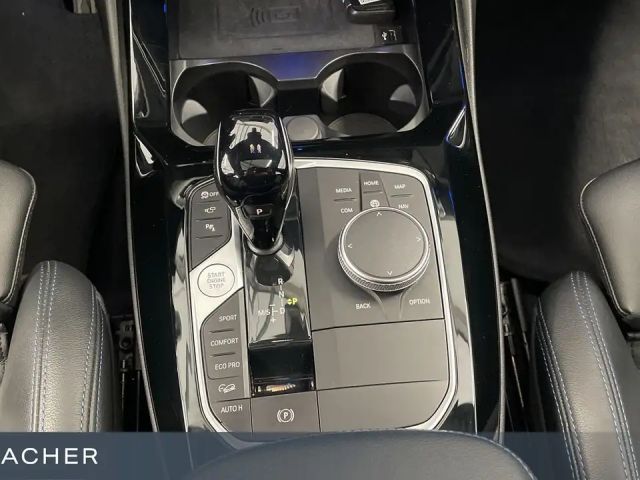 BMW X3 d A AHK LCPro HUD Pano ACC 360° H&K 20" LM