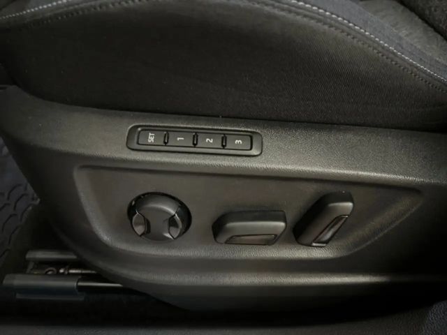 Skoda Karoq Style Style