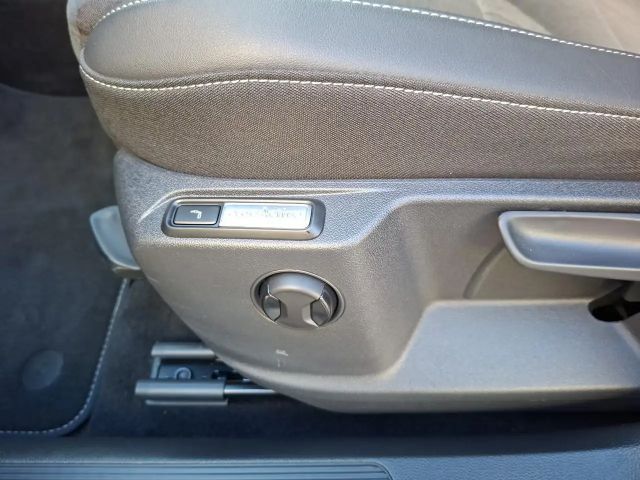 Volkswagen T-Roc 1.5 TSI R-Line