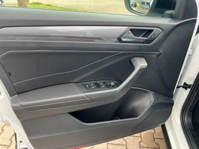 Volkswagen T-Roc 1.5 TSI DSG Style