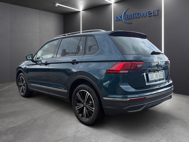 Volkswagen Tiguan ACTIVE 2,0 l TDI AHK-klappbar Navi 360 Kamera