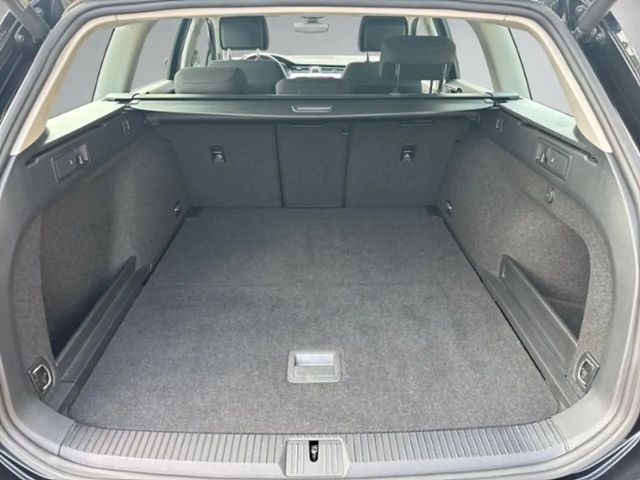 Volkswagen Passat 1.5 TSI Business DSG Variant