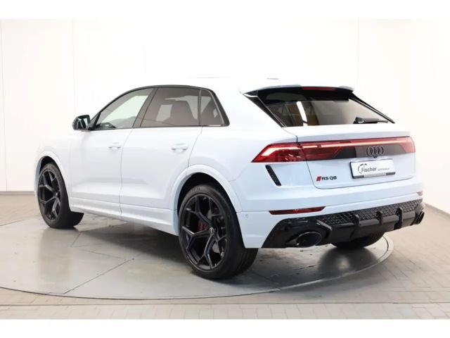 Audi RS Q8 Performance Quattro
