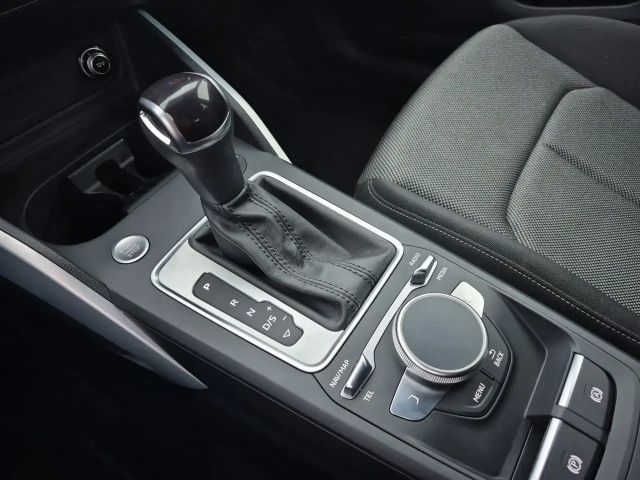 Audi Q2 35 TFSI S-Line