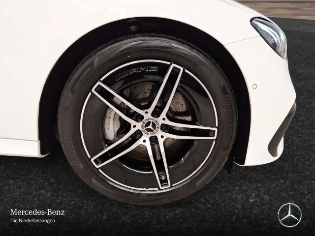 Mercedes-Benz E 200 AMG Line Sedan