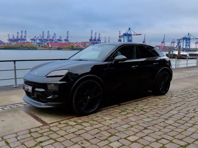 Porsche Macan 4