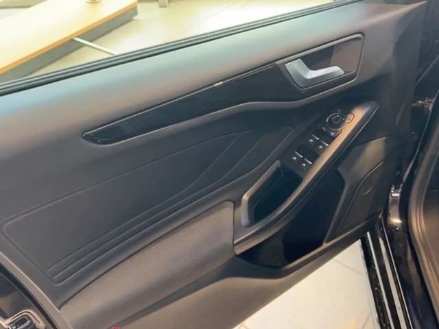 Ford Focus ST Line Wagon