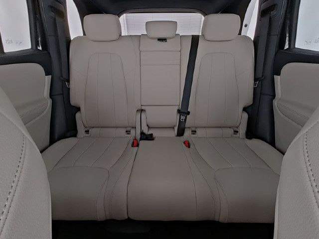 Mercedes-Benz EQB 250