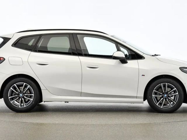 BMW 218 218d Active Tourer Sedan