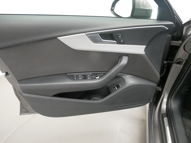 Audi A4 40 TDI Quattro S-Tronic Sedan