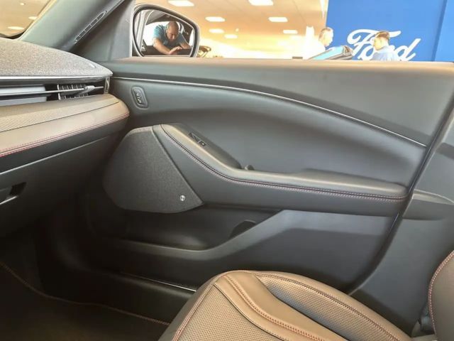 Ford Mustang Mach-E Premium