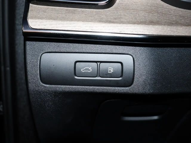 Volvo XC90 AWD Dark Plus Recharge