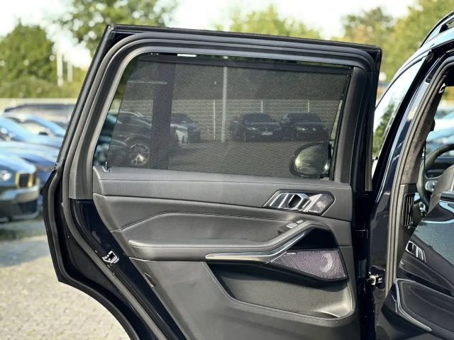 Alpina XB7 Gestiksteuerung Bowers Wilkins Panorama