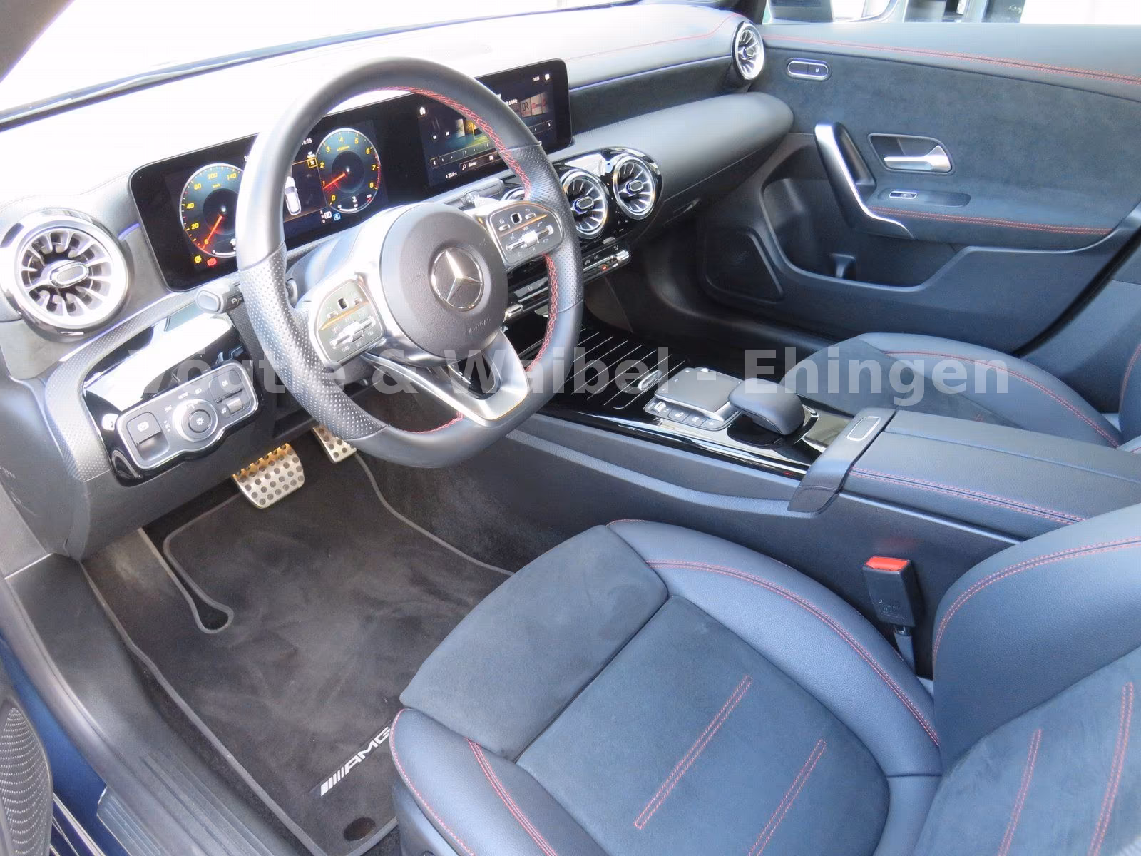 Mercedes-Benz CLA 200 AMG Line Shooting Brake