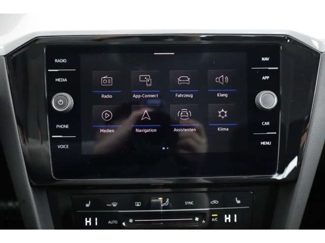 Volkswagen Passat 1.5 TSI Business DSG Variant