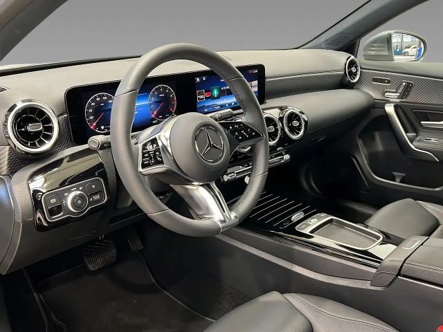 Mercedes-Benz A 220 4MATIC Progressive
