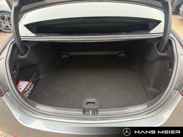 Mercedes-Benz C 220 AMG Line C 220 d Sedan