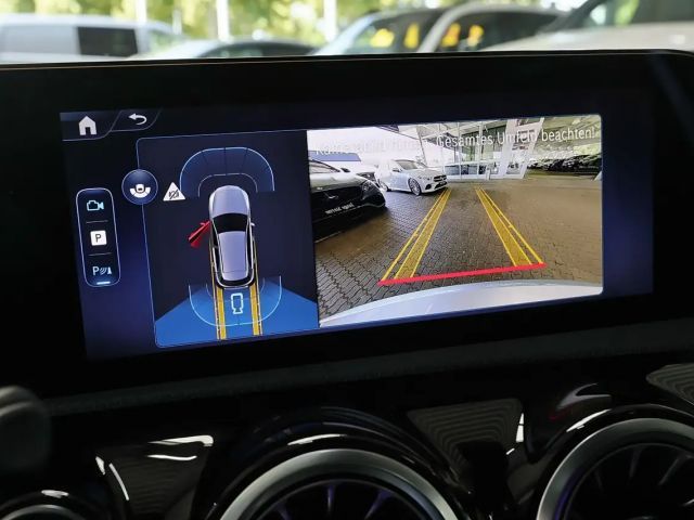 Mercedes-Benz A 200 AMG Line