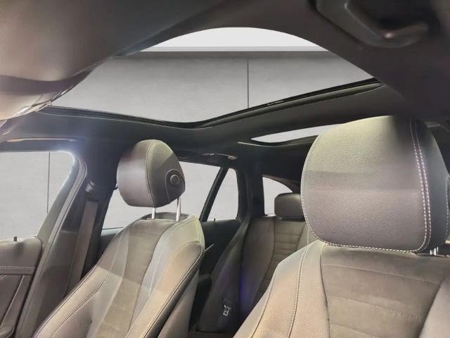 Mercedes-Benz E 300 E 300 e