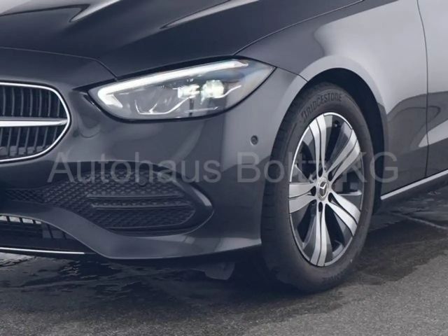 Mercedes-Benz C 200 Sedan