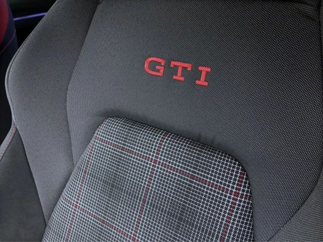 Volkswagen Golf GTI IQ.Drive