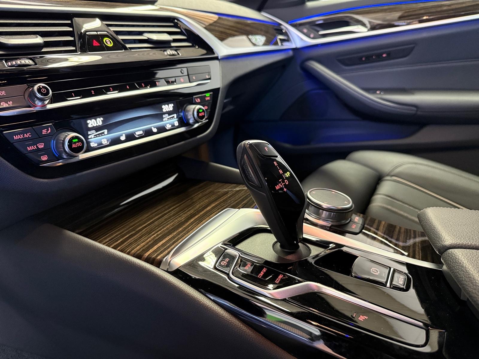 BMW 540 iTxDrive*Laser*ACC*Navi*AHK*Leder*Kamera*HUD*