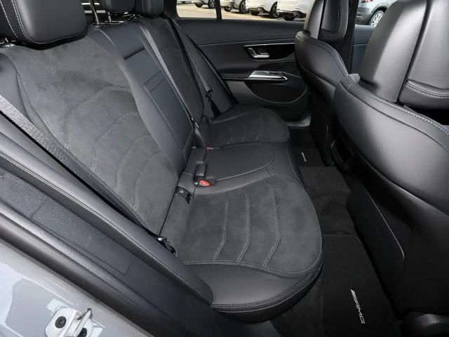 Mercedes-Benz E 220 AMG Line E 220 d Estate