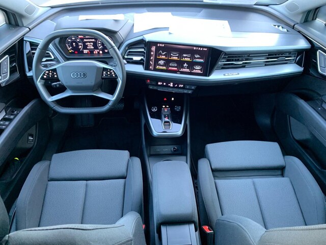 Audi Q4 e-tron SUV 45 e-tron Audi Q4 e-tron