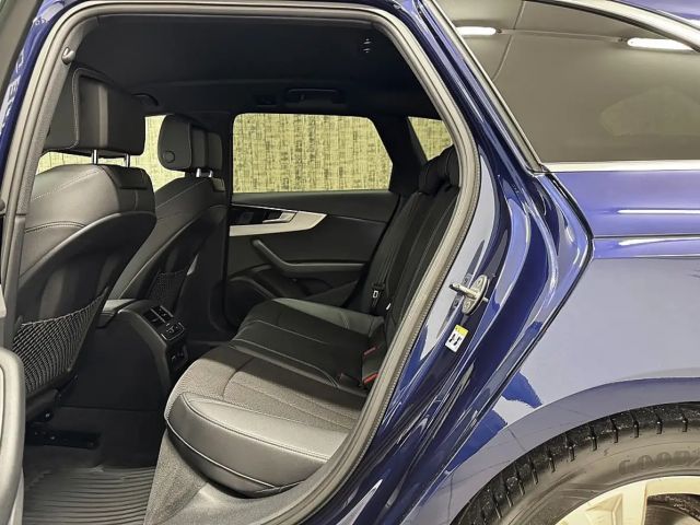 Audi A4 40 TFSI Avant Quattro S-Line S-Tronic