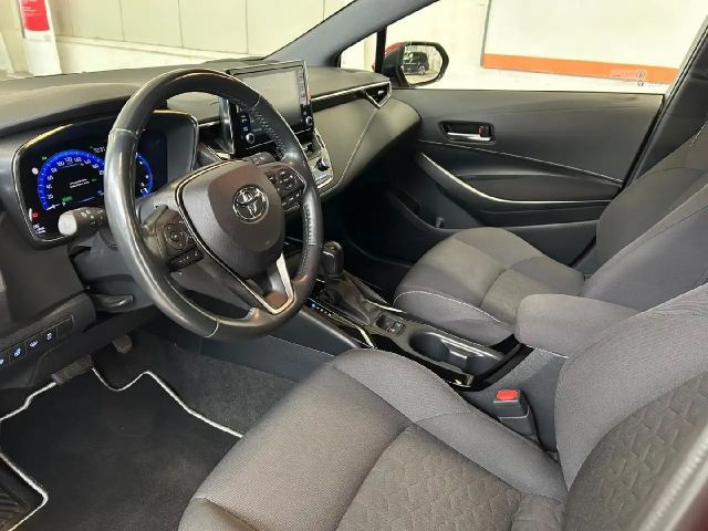 Toyota Corolla Hybride Team D