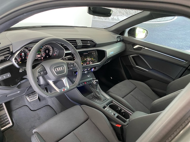 Audi Q3 35 TDI S-Line S-Tronic