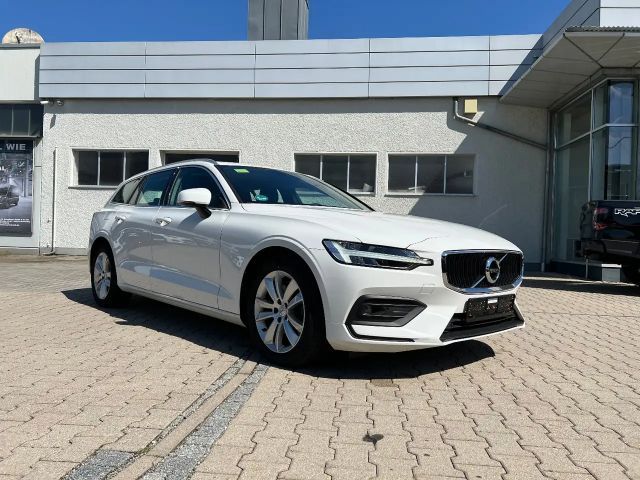 Volvo V60 Momentum