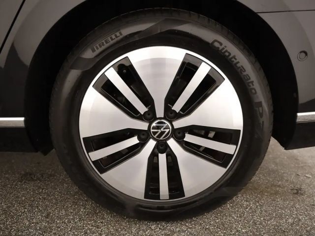 Volkswagen Passat GTE Variant