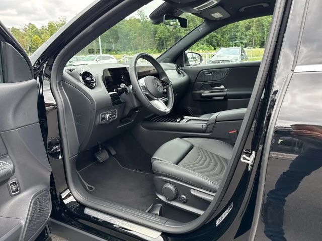 Mercedes-Benz GLA 200 PTS Cam Navi Wide LED SHZ EASY-PACK