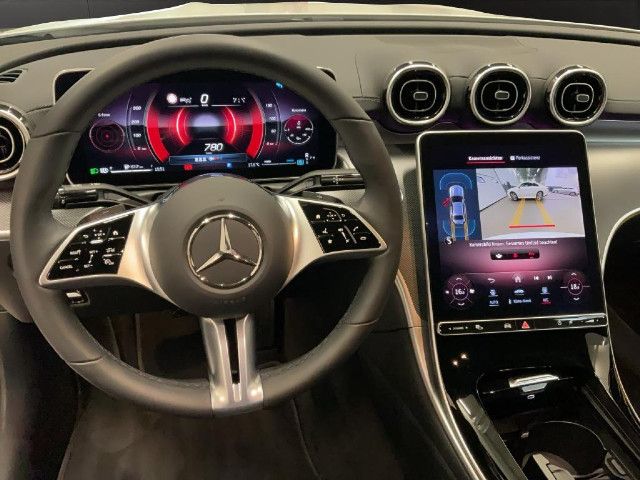 Mercedes-Benz C 200 Sedan