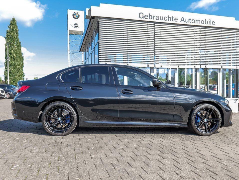 BMW 330 330i Sedan xDrive