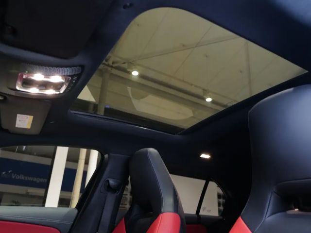 Mercedes-Benz A 250 4MATIC AMG Line