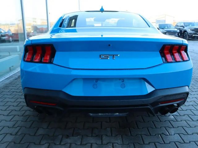 Ford Mustang Fastback GT 5.0 V8