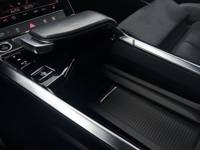 Audi Q8 e-tron 55 Quattro S-Line