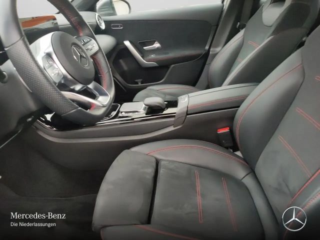 Mercedes-Benz A 250 A 250 e AMG Line