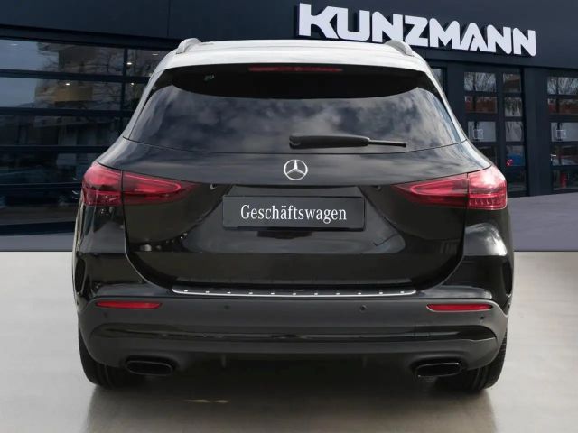 Mercedes-Benz GLA 200 AMG Line