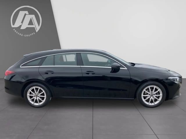Mercedes-Benz CLA 200 CLA 200 d Shooting Brake