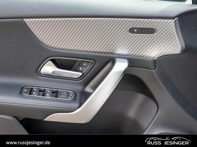 Mercedes-Benz A 200 Progressive