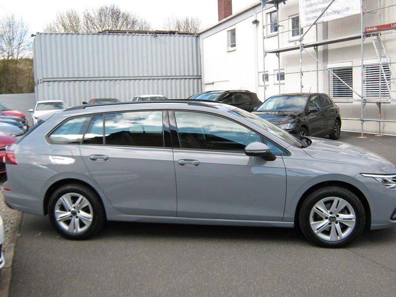 Volkswagen Golf DSG Golf VIII Life Variant