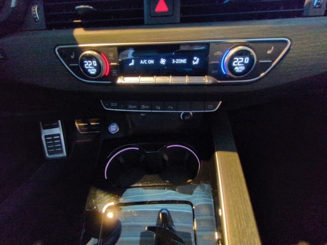 Audi A4 35 TFSI Avant S-Line S-Tronic