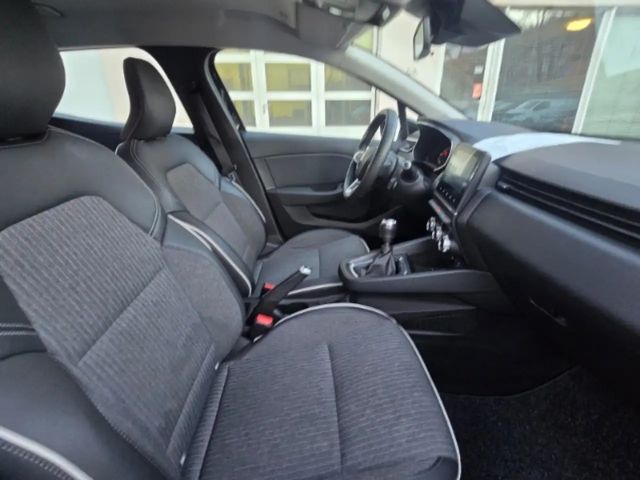 Renault Clio Intens TCe 90