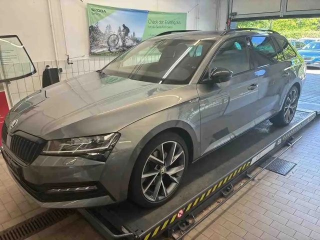 Skoda Superb 2.0 TDI 4x4 Combi Sportline