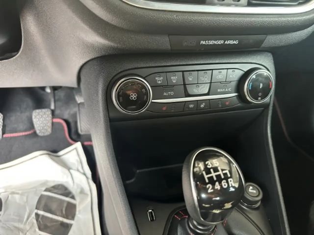 Ford Fiesta EcoBoost ST Line