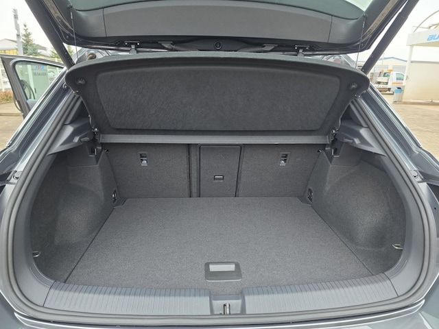 Volkswagen T-Roc 1.5TSI Kam. PDC ACC LED 2xKlima LM